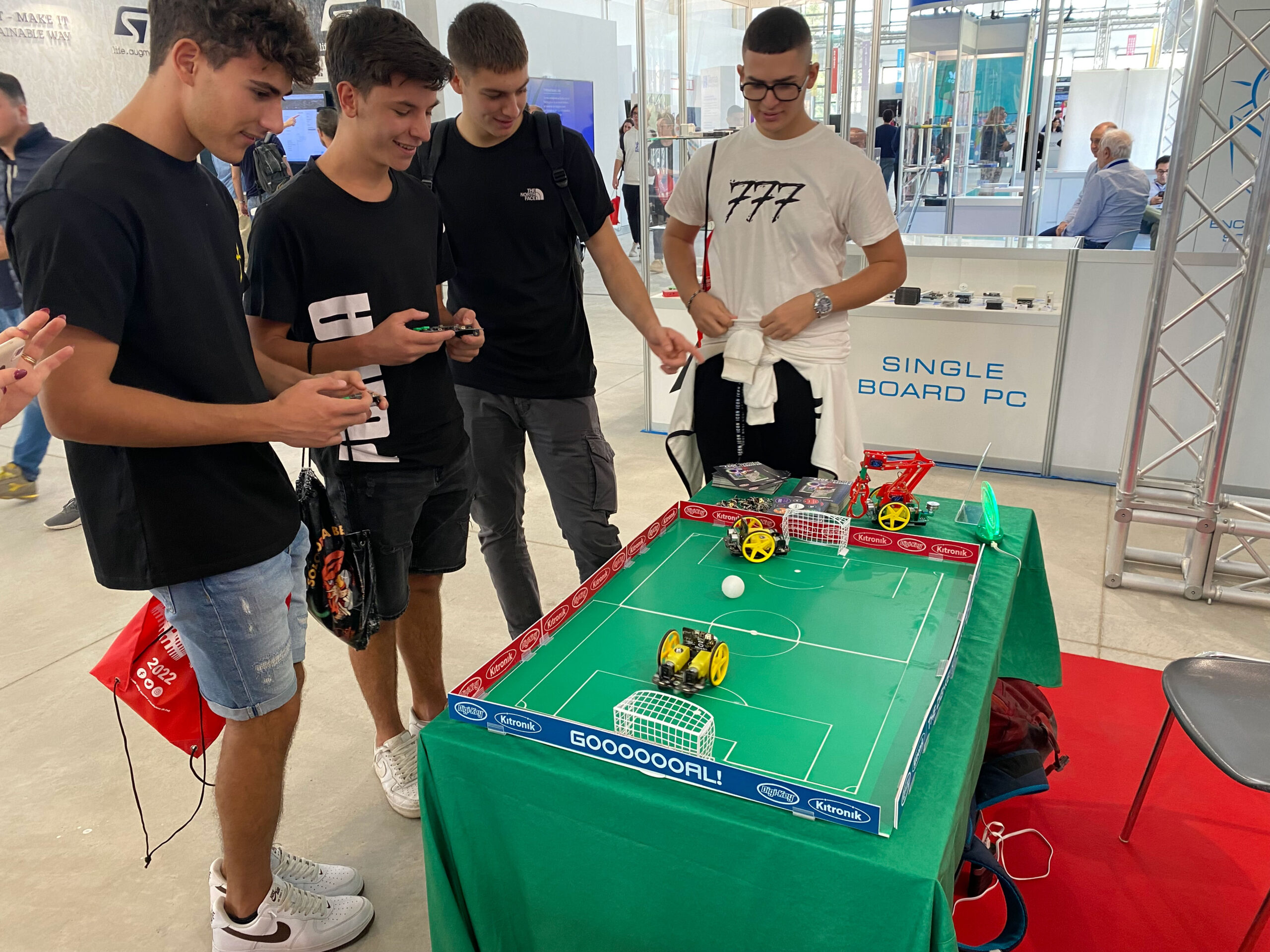 07 Kitronik Robot Soccer Demo at Maker Faire Rome