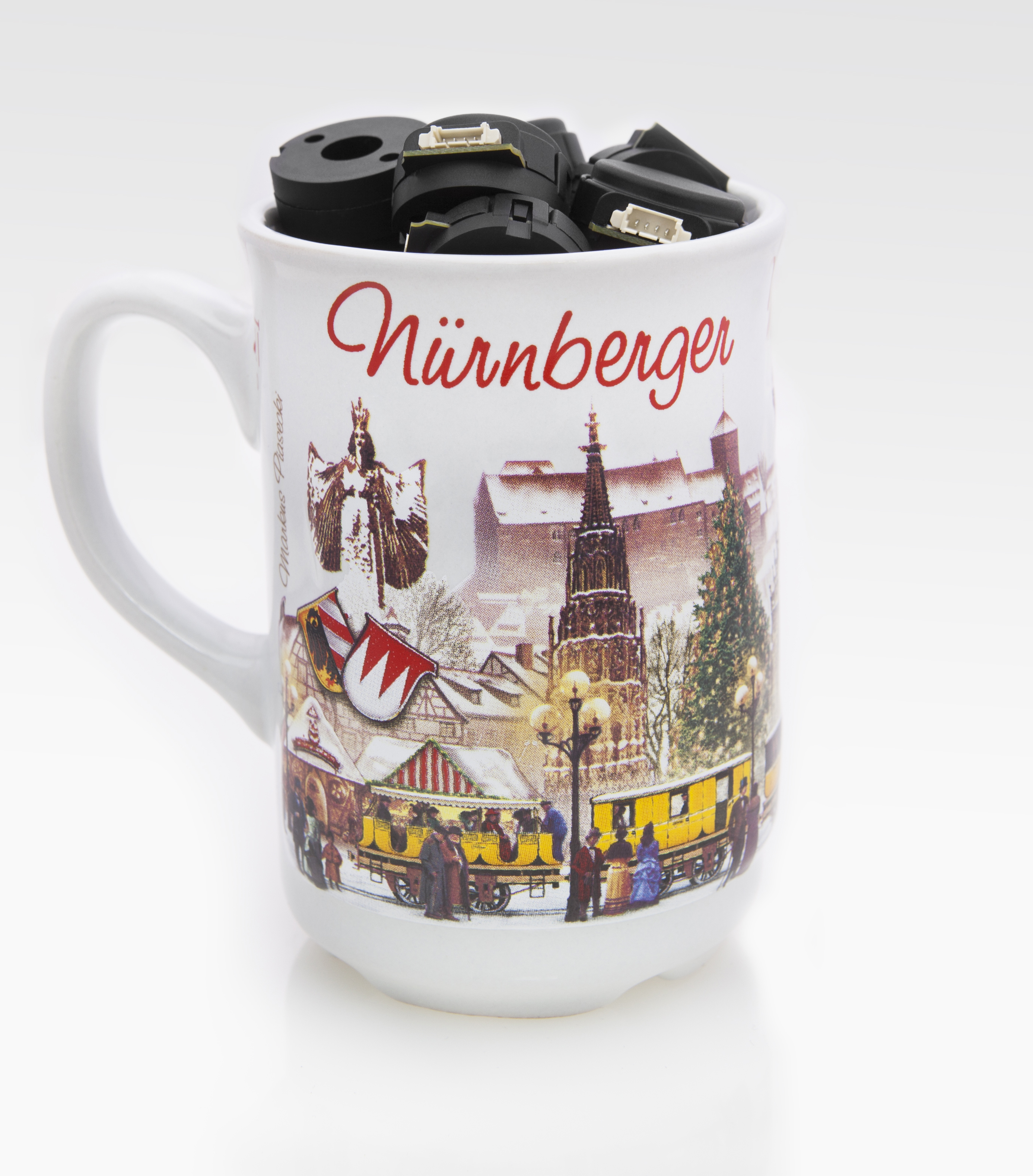 Small-Enough-to-Fit-34-in-a-Christkindlesmarkt-Glühwein-Commemorative-Mug (1)